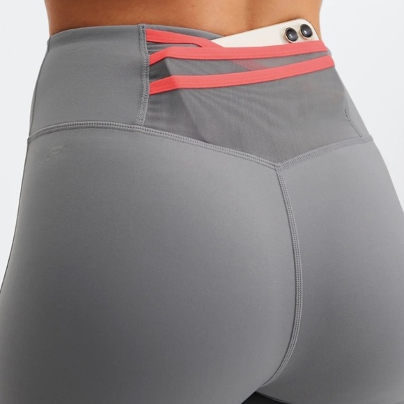 Fabletics Trinity Motion365® High-Waisted Leggings Size XS – Pockets, Sculpting - Picture 2 of 9